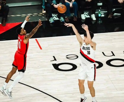 皇冠体育入口-包含清晨NBA季后赛焦点战，圣安东尼奥马刺篮板制胜，底气十足，球队文化再被提及的词条